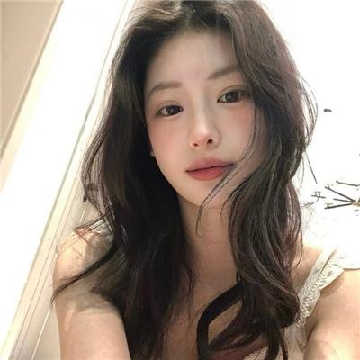 安静的乡村女人